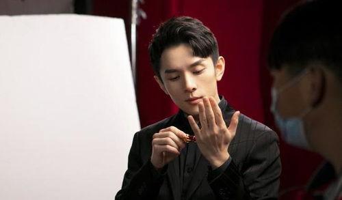 李佳琦最新八卦爆料,揭秘网红背后的情感纠葛